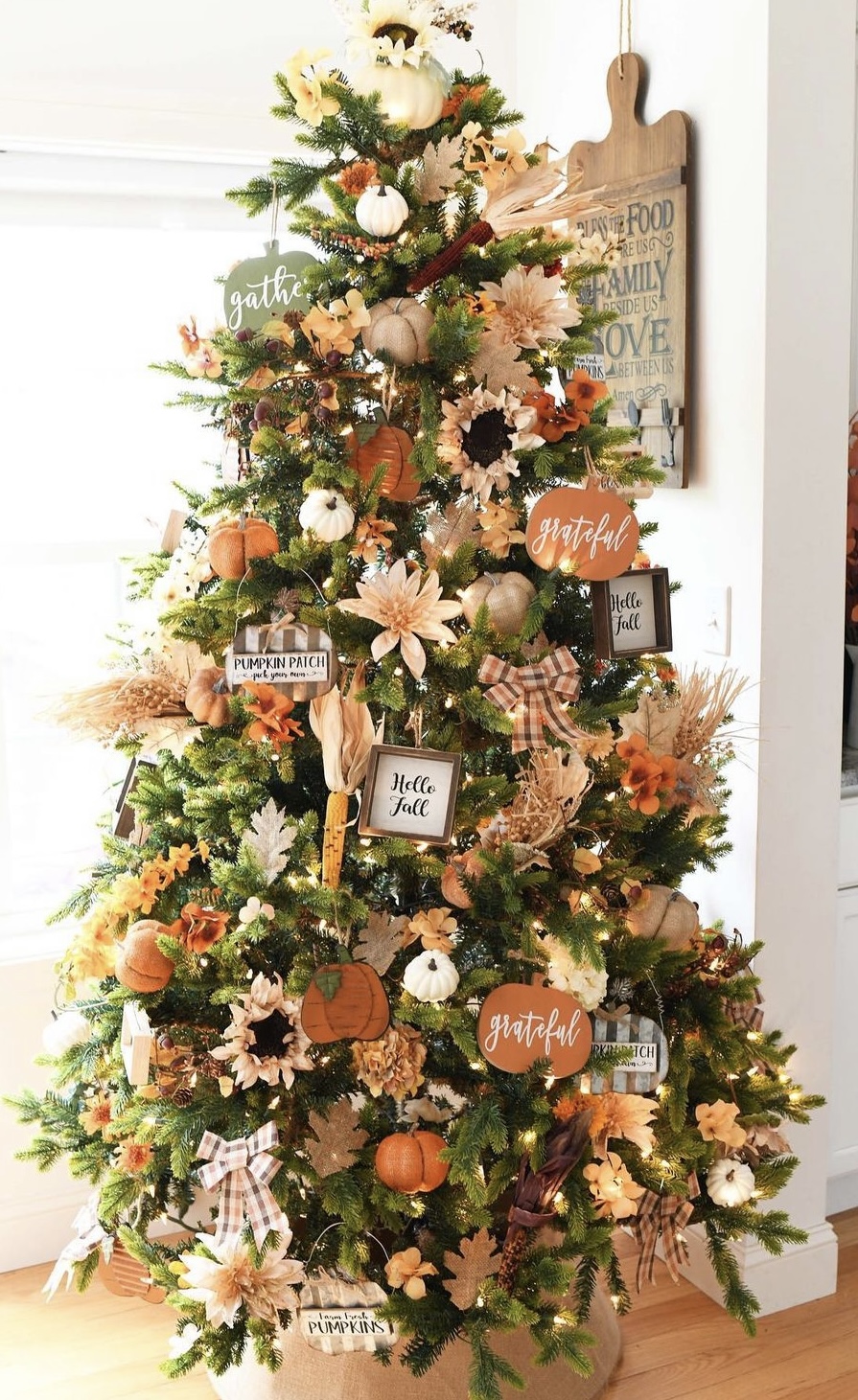 22 Best Fall Christmas Tree Ideas for Thanksgiving Decor - The ...