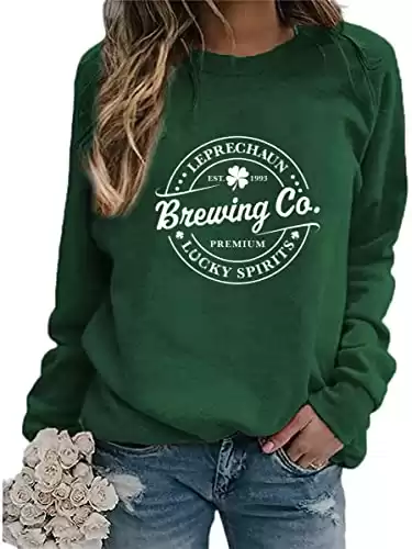 Ykomow St Patricks Day Sweatshirt Women Long Sleeve Leopard Shamrock St. patricks Shirts Tees (M, Leprechaun-Green)