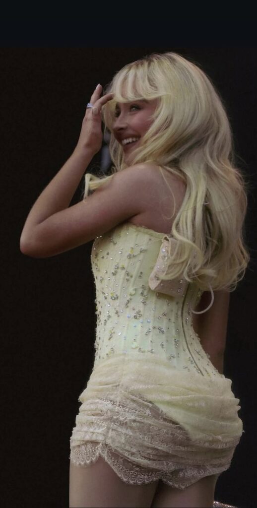 Sabrina carpenter costume ideas