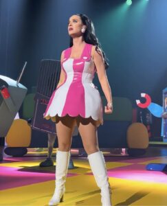 Roar! Best Katy Perry Halloween Costumes Ideas to Rock - The Slowestuff