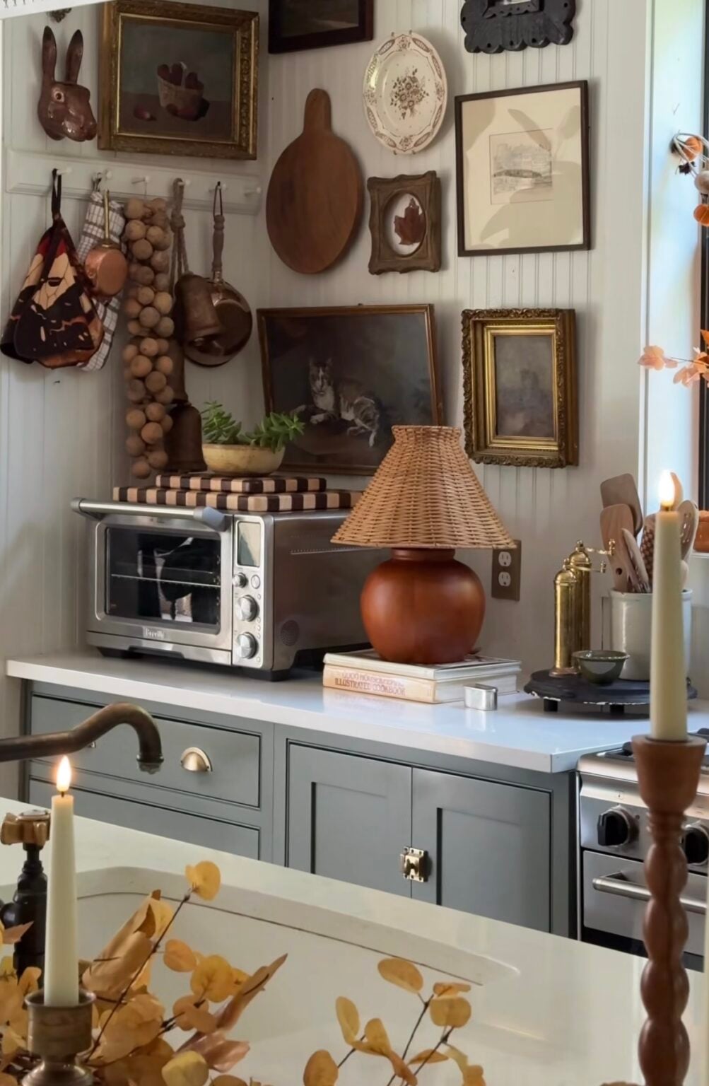 30 Cozy Fall Tray Decor Ideas for Single-Level Trays - The Slowestuff Blog