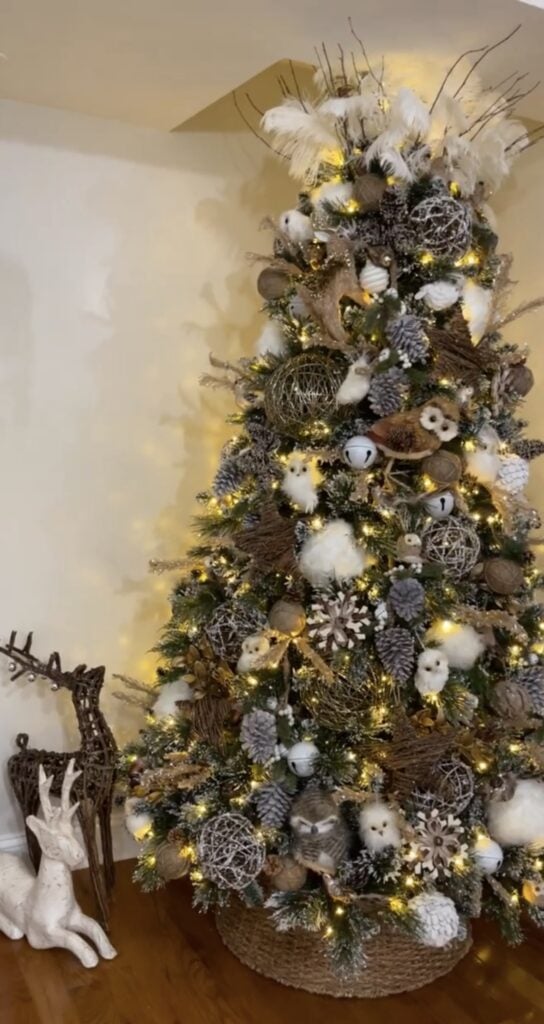 flocked-woodland-tree—owls—pinecones—twig-orbs—feather-picks—rope-basket-collar