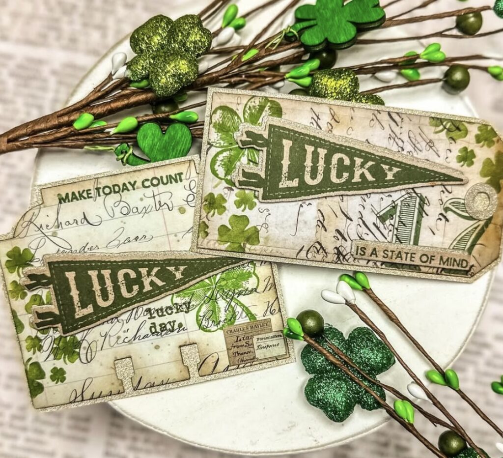St patricks day tags with flag banners in green that say lucky
